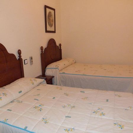 Hostal Restaurante Las Canteras Pedrera Εξωτερικό φωτογραφία